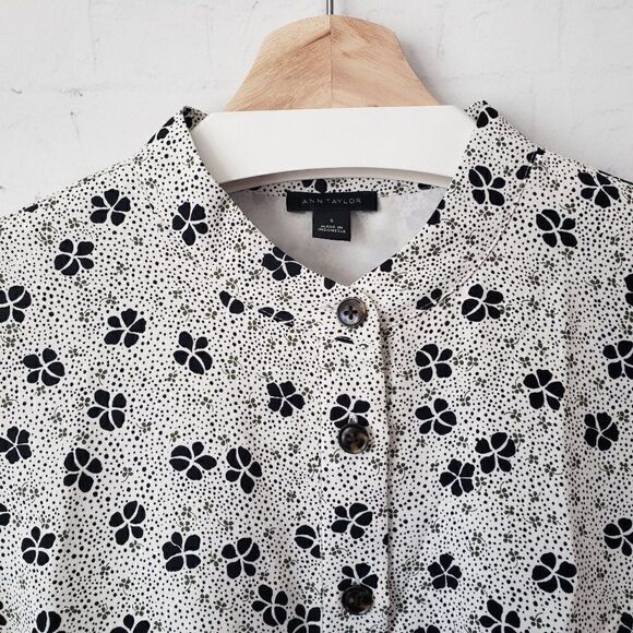 Ann Taylor Shirtdress Size S Shamrock Print White Black Relaxed Fit Long Sleeve - Picture 3 of 10